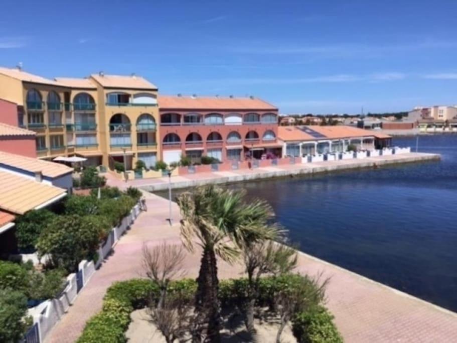 joli appart sur l'étang proche de la plage Marina soleil bleue 2 Rue Pierre Racine, 66420 Le Barcarès