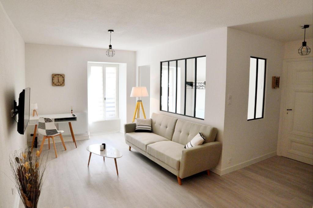 Appartement Joli appartement au coeur d'Oyonnax 11 Rue Carrand 01100 Oyonnax