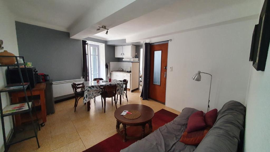 Joli appartement au pied des Cévennes 6 rue du general cavalier, 30270 Saint-Jean-du-Gard