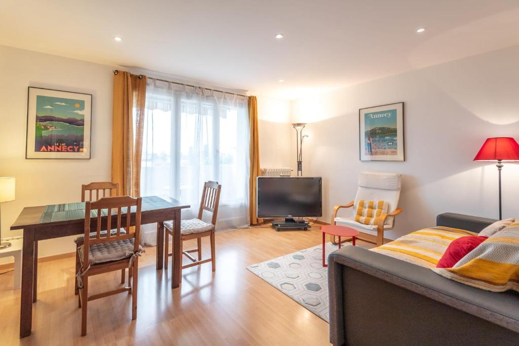 Appartement Joli appartement avec balcon et vue sur la ville 23 rue Henry Bordeaux 74000 Annecy