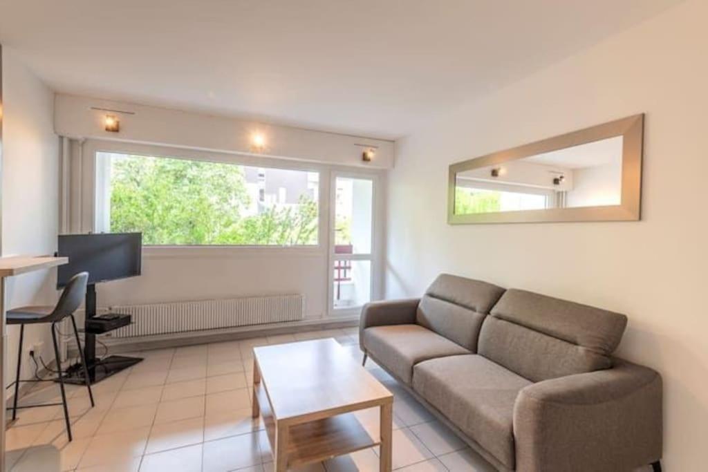 Appartement joli appartement avec balcon proximité lac 6 Rue Louis Armand 74000 Annecy