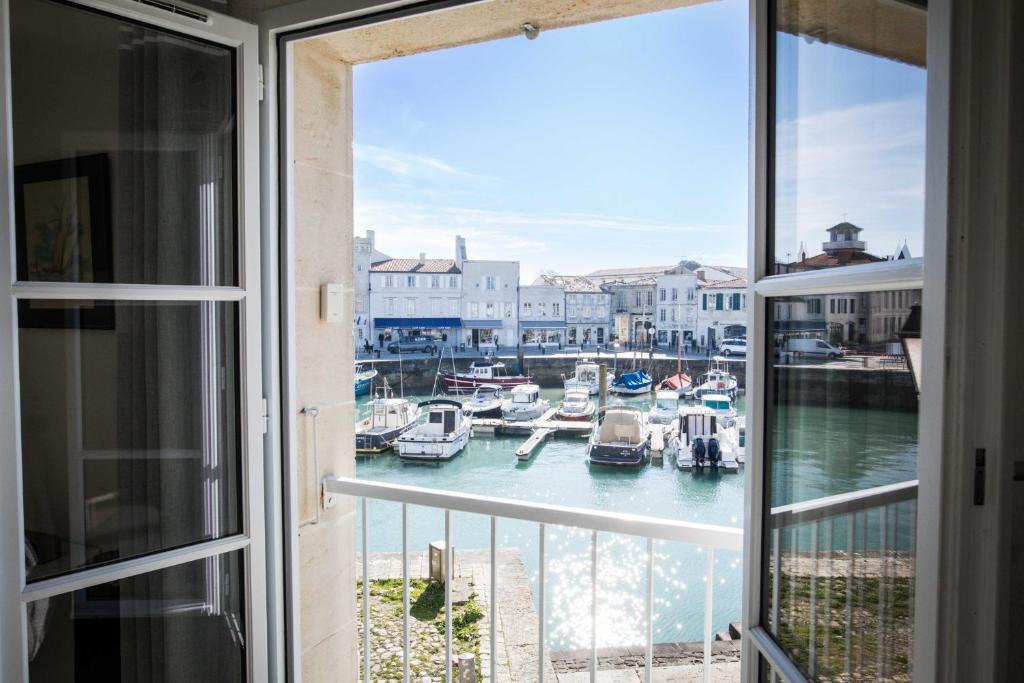 Appartement Joli appartement avec magnifique vue Quai de Bernonville, 10 17410 Saint-Martin-de-Ré