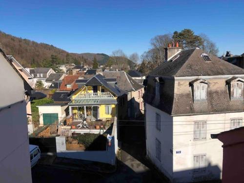 Joli appartement avec terrasse, jardin et garage - vue sur montagne