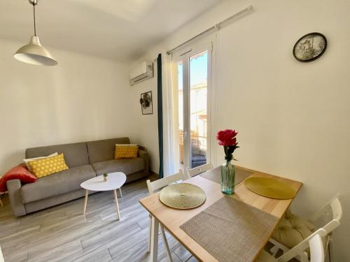 Joli appartement climatisé à 2 minutes des plages