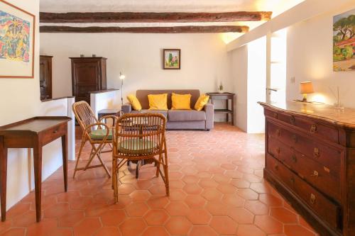 Joli appartement dans une magnifique résidence calme avec parking- Benakey