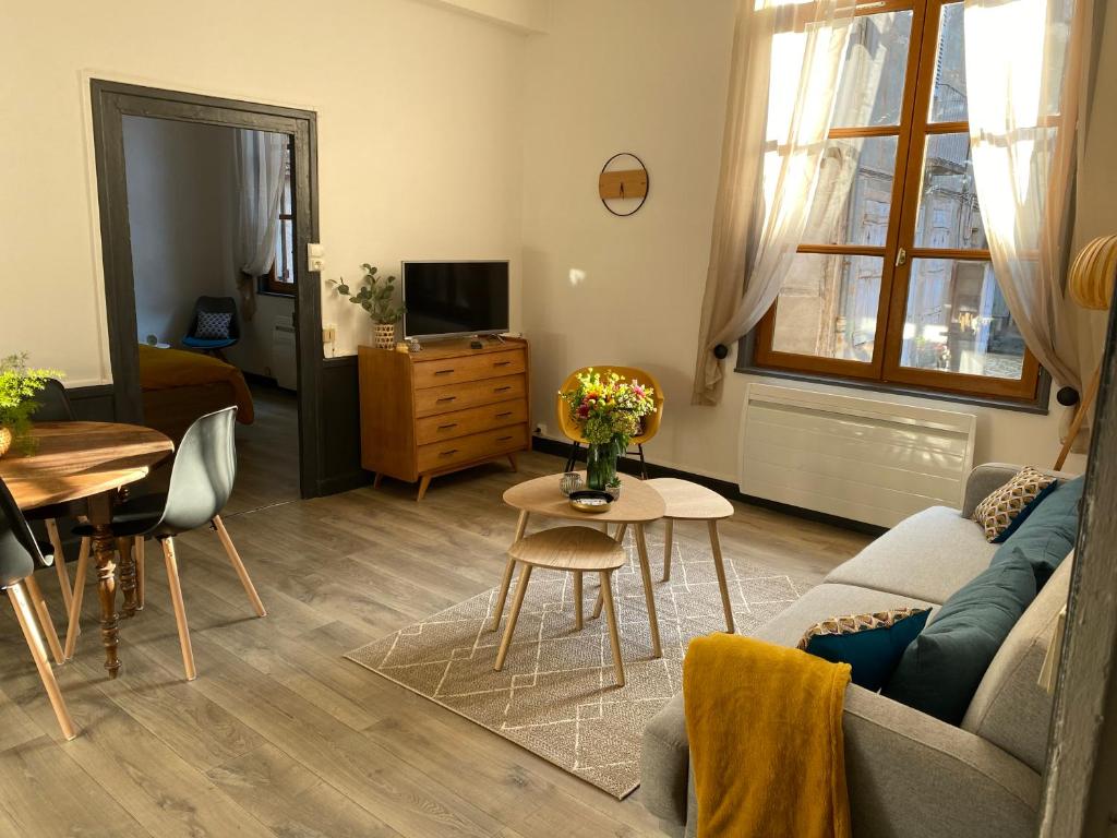 joli appartement quartier historique, 5 pers Rue Voltaire 22, 03000 Moulins