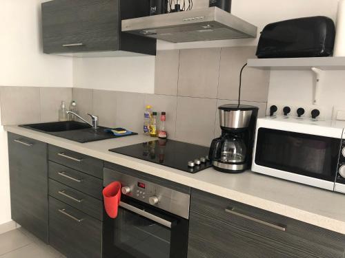 Joli appartement récent tout confort parking privé