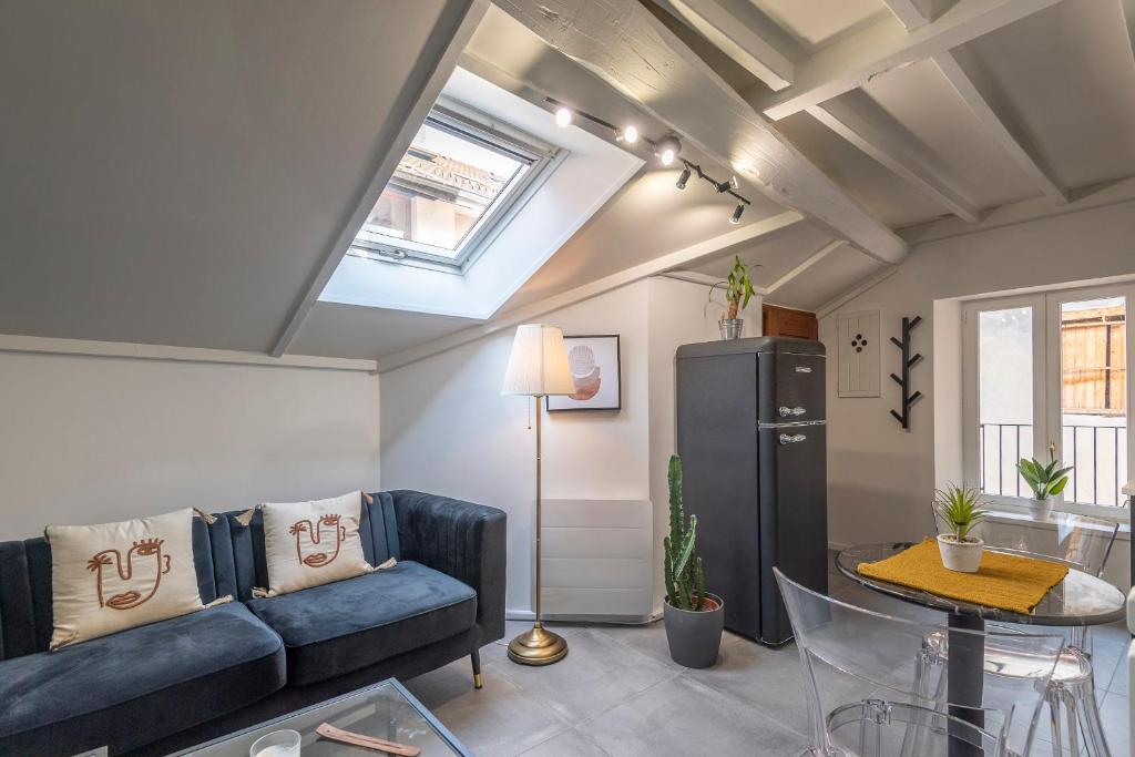 Joli Appartement T2 au cœur de la vieille ville dAnnecy proche du lac 13 Rue Filaterie, 74000 Annecy