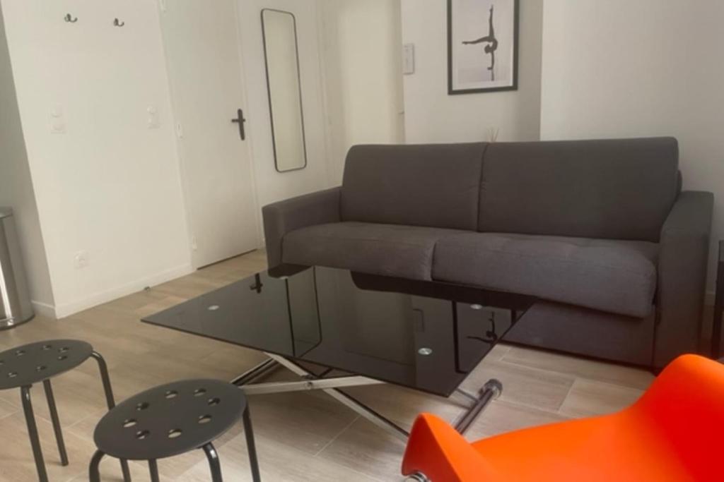 Joli COCON de 30 m PROCHE de la Mer ! 51 Rue Georges Clemenceau, 06400 Cannes