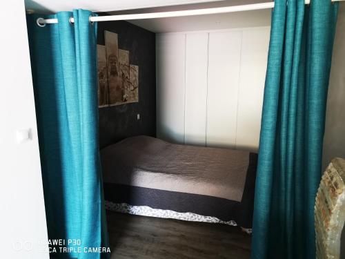 joli cocon de 60 m2 avec 85 m2 de jardin et terrasse