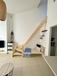 Appartement Joli Duplex ambiance « Surfeur » 20 Rue Paulet 30000 Nîmes Languedoc-Roussillon