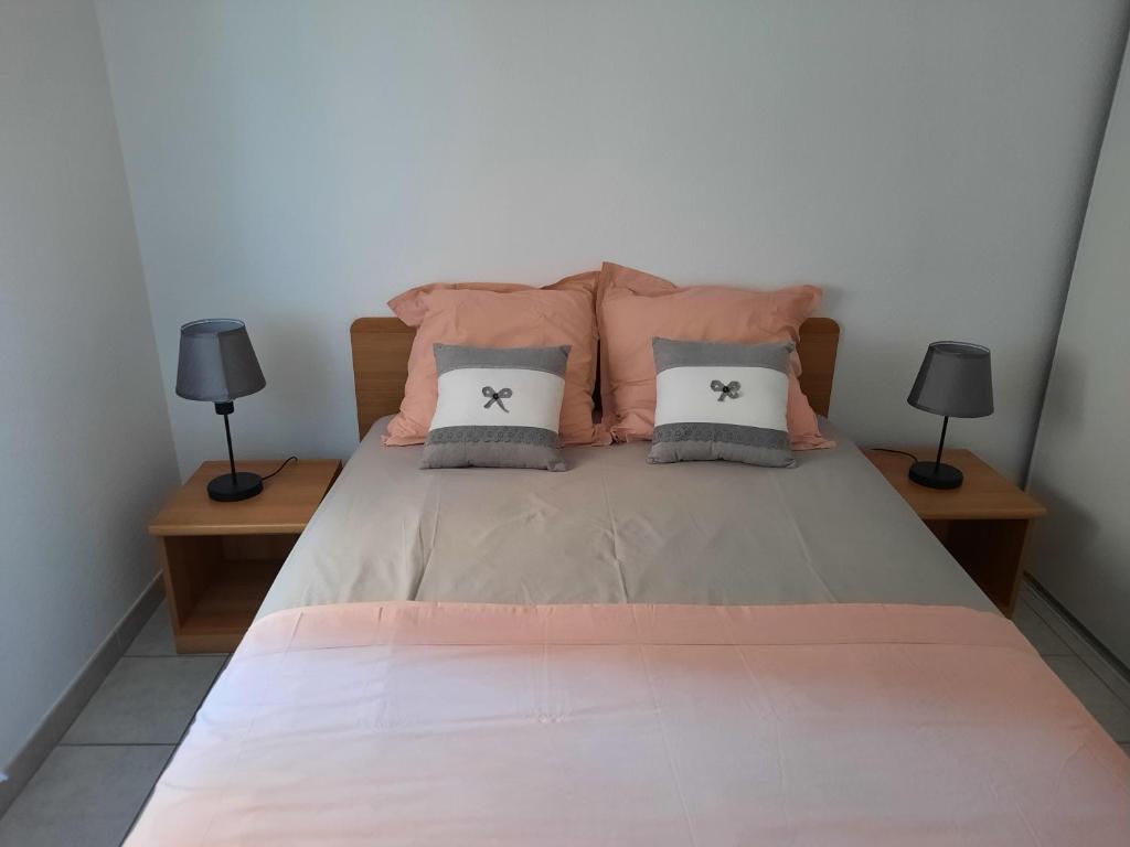 joli F2 46m2 menton centre, balcon,parking 21 rue morgan, Villa Morgan 3eme étage face, 06500 Menton