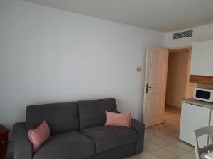 joli F2 46m2 menton centre, balcon,parking