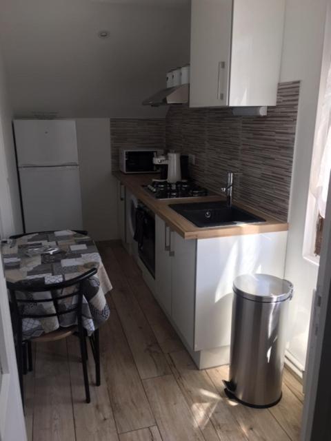 Joli studio 21 m2 avec parking privé 2 ème étage 10 Rue François Ponsard, 73100 Aix-les-Bains