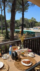 Appartement Joli Studio 4 perS- golf de Valescure St Raphael 90 Allée Muirfield 83700 Valescure Provence-Alpes-Côte d\'Azur