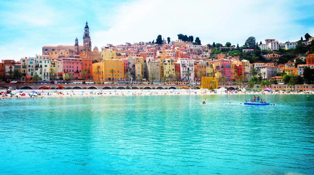 joli studio à MENTON 4 Promenade du Maréchal Leclerc de Hautecloque, 06500 Menton