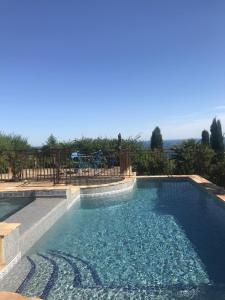 Appartement Joli studio au Mont St Clair avec vue sur la Mer Chemin de la Huitième Station 34200 Sète Languedoc-Roussillon