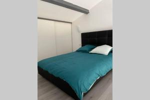 Joli studio avec jacuzzi et terrasse privée