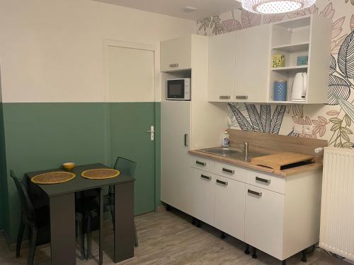 Joli studio avec jardin, proche CHU Amiens Sud