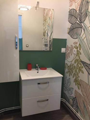 Joli studio avec jardin, proche CHU Amiens Sud