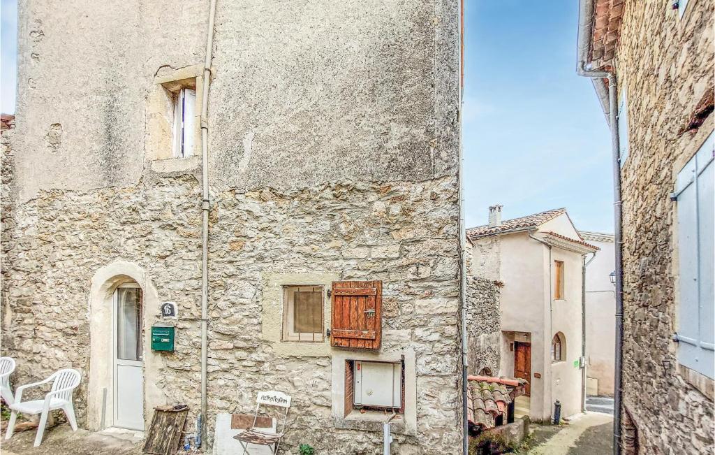 Joli studio avec jardin, proche CHU Amiens Sud