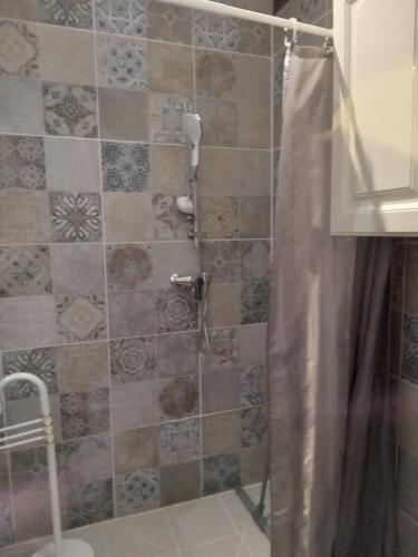 Joli Studio avec SPA et jardin