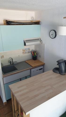 Joli studio cabine en RdJ Port Camargue Plage Sud
