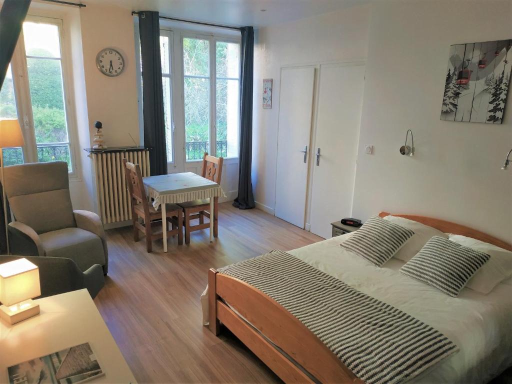 Appartement Joli studio calme parking proche thermes et centre 2 Boulevard des Anglais 73100 Aix-les-Bains