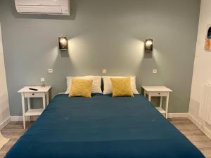 Joli studio confort avec vue sur les toits APT 2