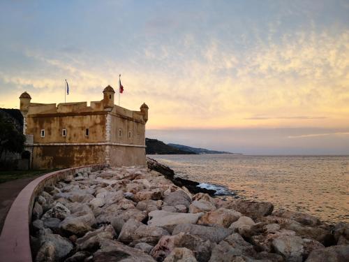 Joli studio dans le coeur de Menton