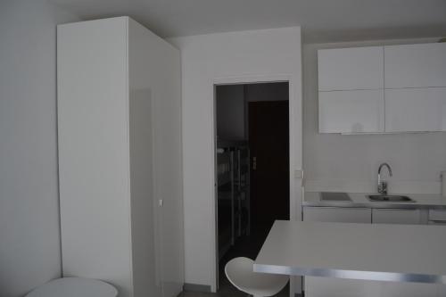 joli studio exposé sud avec terrasse