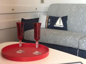 Joli studio rénové avec WIFI parking piscine