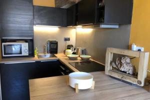 Joli studio rénové près de la Place d'Albertas !