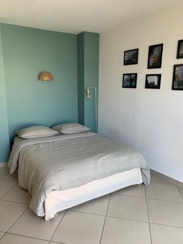 Joli Studio rénové proche quartier Timone