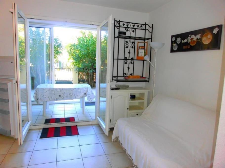 Appartement Joli studio rez de jardin proche mer et centre ville 578 Rue Hector Berlioz 83250 La Londe-les-Maures