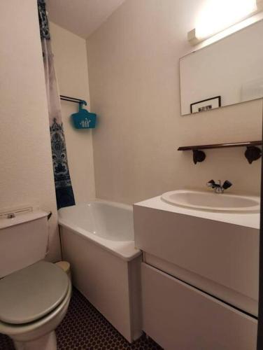 Joli studio vue sur les montagnes avec balcon