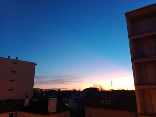 Joli T1 avec Balcon & Parking proche gare de Pau