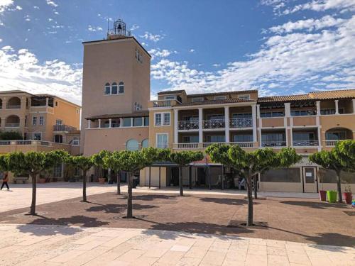 Joli T1 bis vue mer à Cap Estérel village vacances