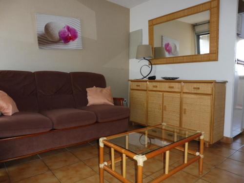 Joli T2 alcôve piscine tennis NAUTICAP Plage Richelieu cap d'Agde