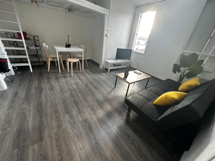 Joli T2 équipé 255 Boulevard Bazeilles, 83000 Toulon