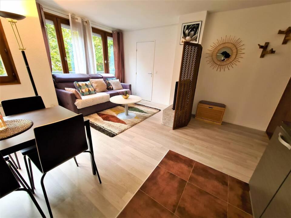 Appartement Joli T2 lumineux et cosy au centre d'Annecy 38 Avenue de Genève 74000 Annecy