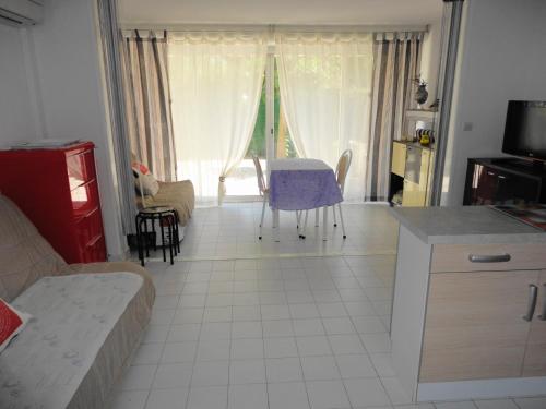 Joli T2 piscine clim piscine Richelieu AQUAGOLF Cap d'Agde