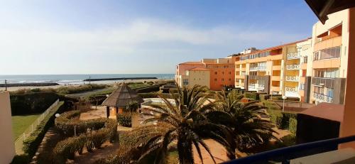 Joli T2 vue mer piscine Cap d'Agde SAVANNA BEACH I