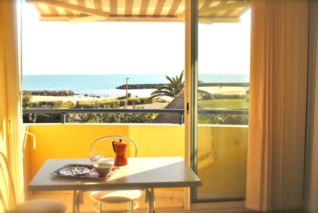 Appartement Joli T2 vue mer piscine Cap d'Agde SAVANNA BEACH I SAVANNA BEACH 1 - APT 225 E 34300 Le Cap d\'Agde