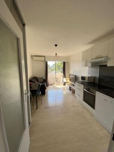 Appartement Jolie 2 pièces bien situé ,proche commerces. 1238 Route de Grasse 06600 Antibes Provence-Alpes-Côte d\'Azur