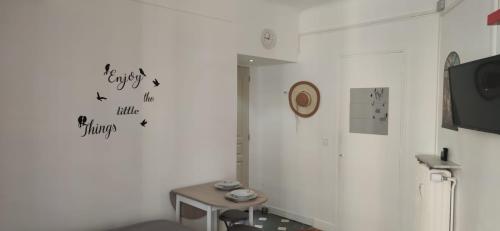 Jolie chambre indépendante centre Nice