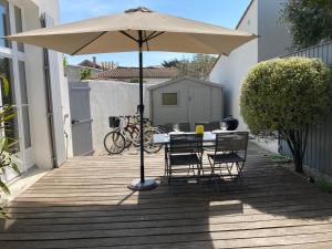 Jolie location contemporaine dans Saint Martin de Ré