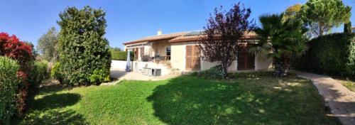 Jolie maison au calme avec piscine privée - 5 Pièces 8 personnes