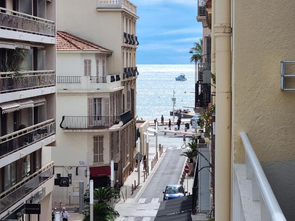Jolie studio à 50 mètres de la Croisette 10 Rue Macé, 06400 Cannes
