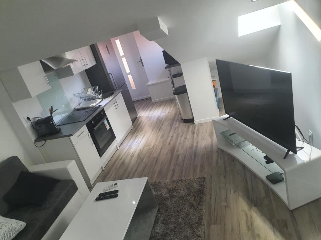 JoliT3 avec Clim NETFLIX et PRIME 3 ème étage 59 Rue Jean Ligonnet, 69700 Givors